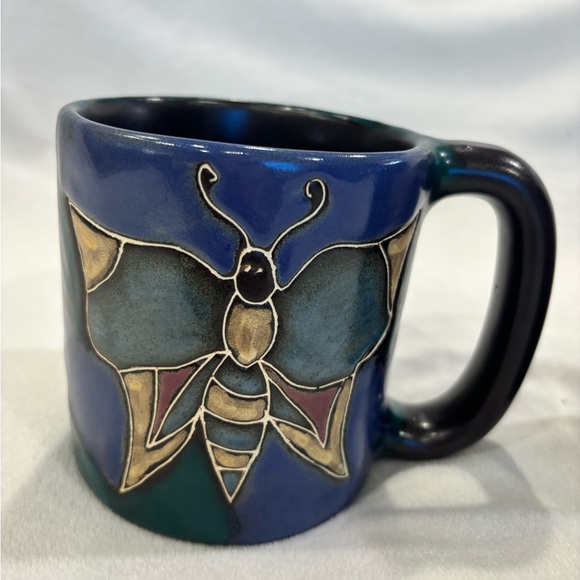 Vintage Mexican stoneware pottery mugs signed and designed by Mara - Picture 2 of 13